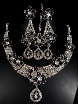 Silver Finished Set